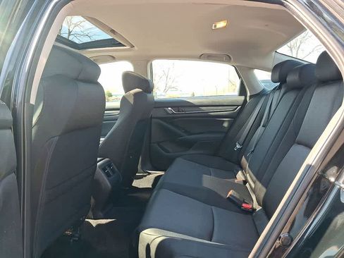 Used 2018 Honda Accord EX image 20
