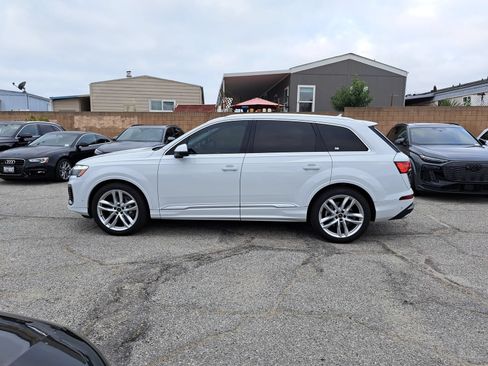 Used 2025 Audi Q7 3.0T Premium Plus AWD/4WD image 8
