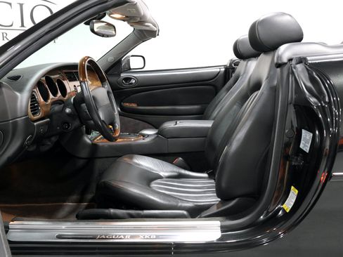Used 2001 Jaguar XK8 Convertible RWD image 69