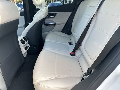 New 2026 Mercedes-Benz GLC 300 4MATIC image 21