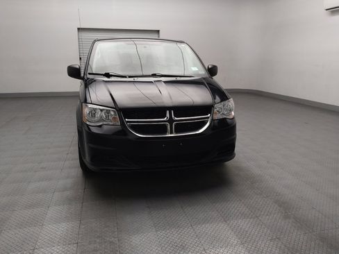Used 2018 Dodge Grand Caravan SE w/ UConnect Hands-Free Group FWD image 14