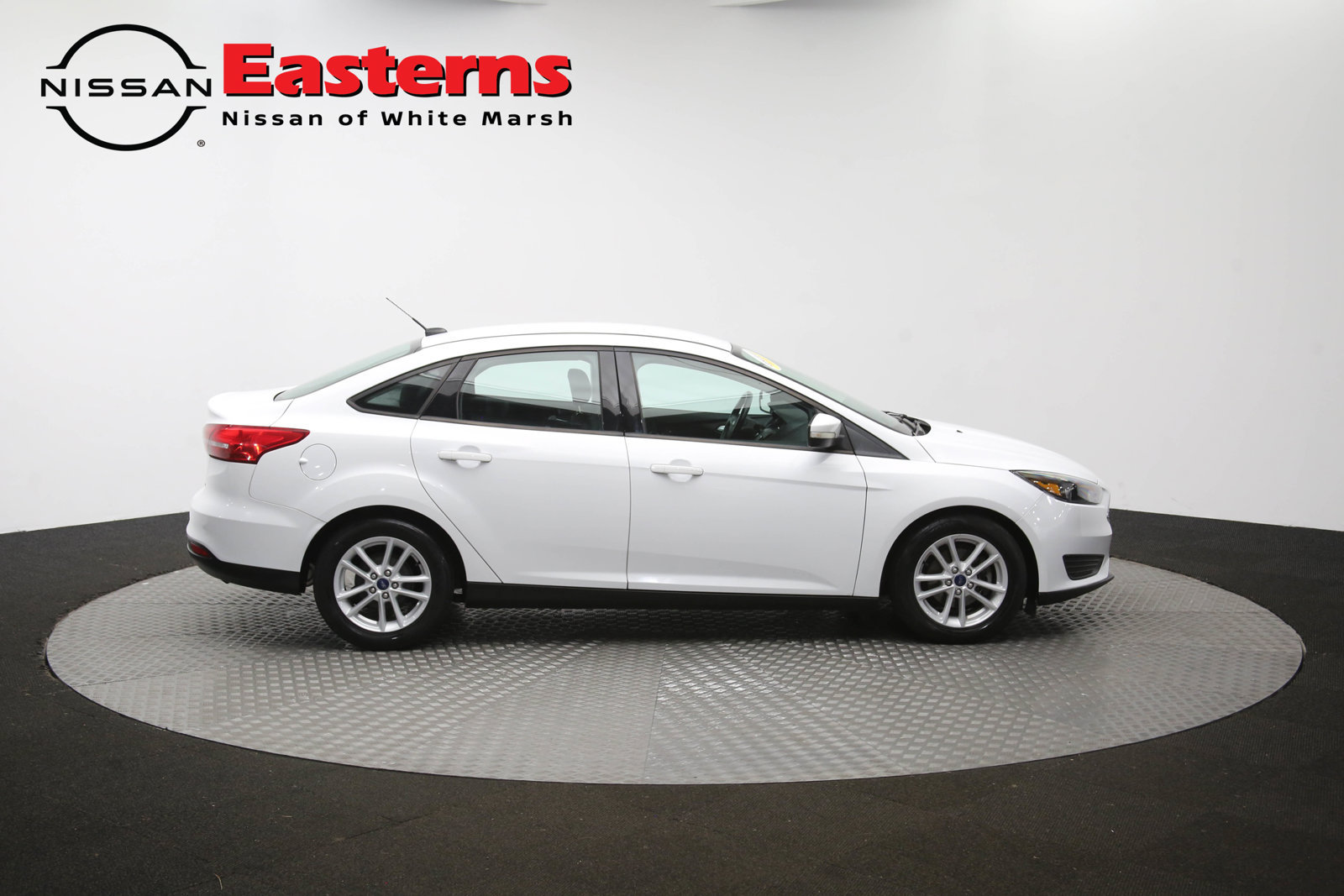 Used 2018 Ford Focus SE w/ Cold Weather Package FWD image 43