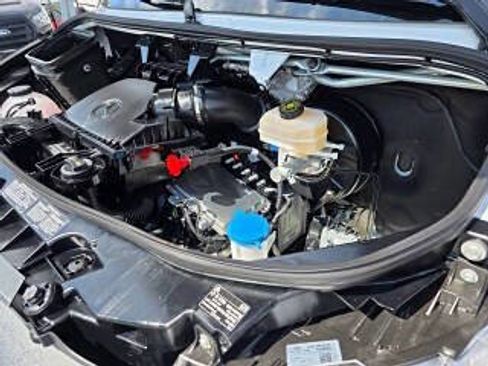 Used 2025 Mercedes-Benz Sprinter 2500 image 22