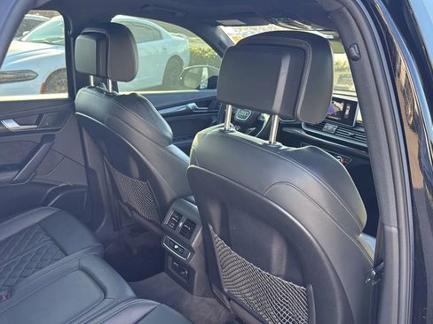 Used 2020 Audi SQ5 Premium Plus w/ Premium Plus Package image 18