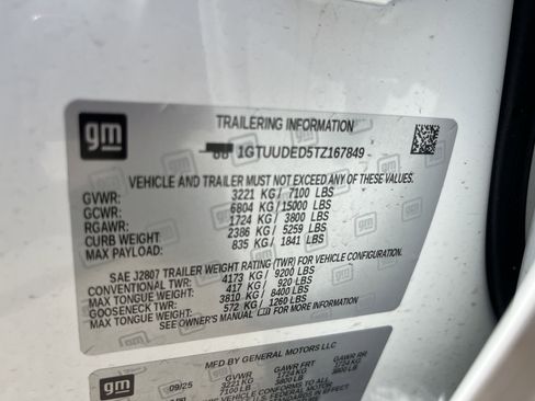 Used 2026 GMC Sierra 1500 SLT AWD/4WD image 5