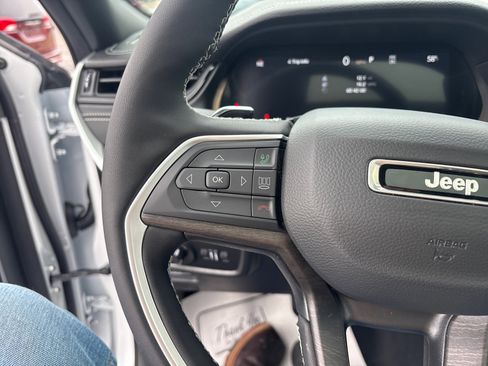 New 2026 Jeep Grand Cherokee L Limited image 25