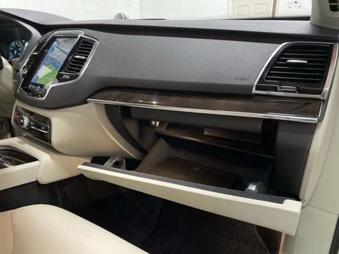 Used 2018 Volvo XC90 T6 Momentum w/ Convenience Package AWD/4WD image 72