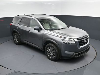 Used 2022 Nissan Pathfinder SV