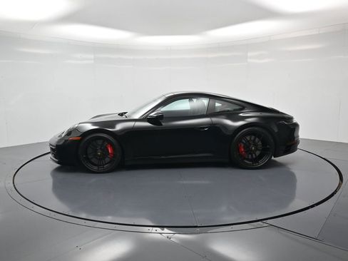 Used 2022 Porsche 911 Carrera GTS image 2