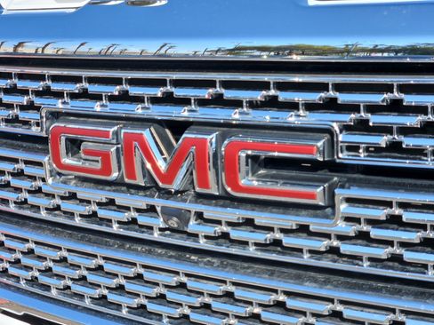 Certified 2022 GMC Sierra 3500 Denali w/ Denali Ultimate Package AWD/4WD image 26