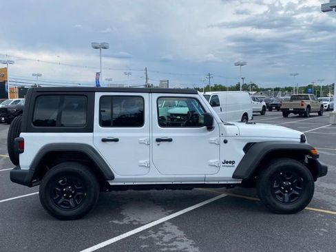 Used 2022 Jeep Wrangler Unlimited Sport AWD/4WD image 6