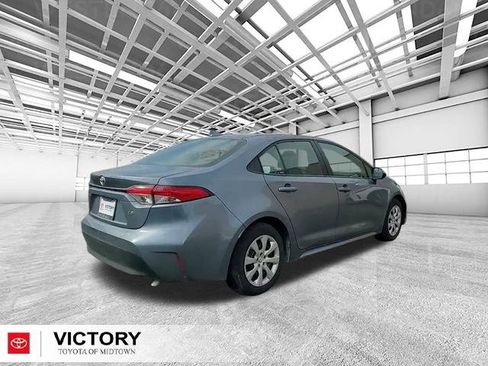 Certified 2025 Toyota Corolla LE image 3