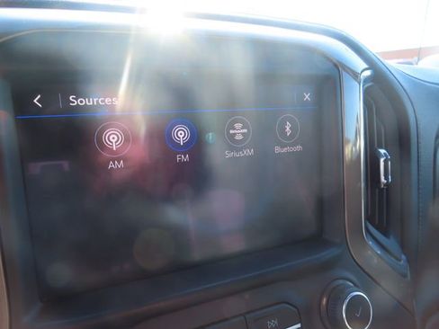 Used 2020 Chevrolet Silverado 1500 High Country w/ Technology Package image 29