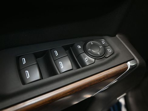 Used 2022 Chevrolet Silverado 1500 High Country image 12