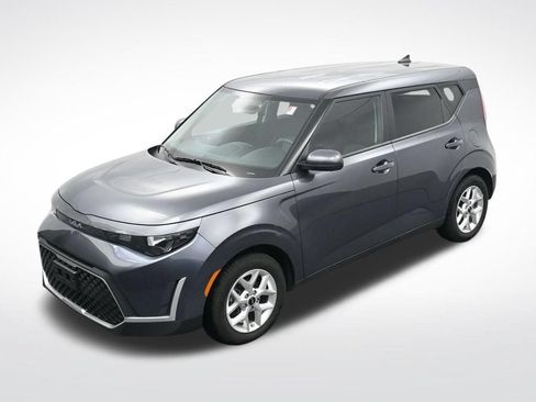 Used 2024 Kia Soul LX w/ Option Group 015 FWD image 21
