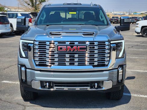 New 2025 GMC Sierra 2500 Denali image 3