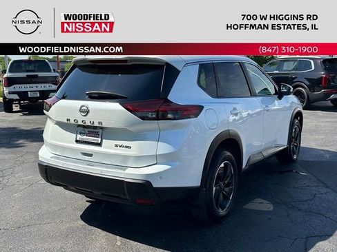 Certified 2024 Nissan Rogue SV w/ SV Premium Package AWD/4WD image 3