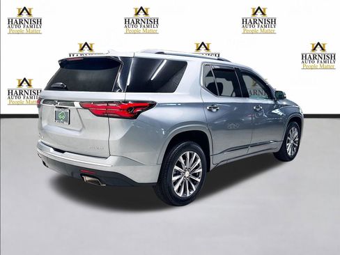 Used 2023 Chevrolet Traverse Premier AWD/4WD image 6