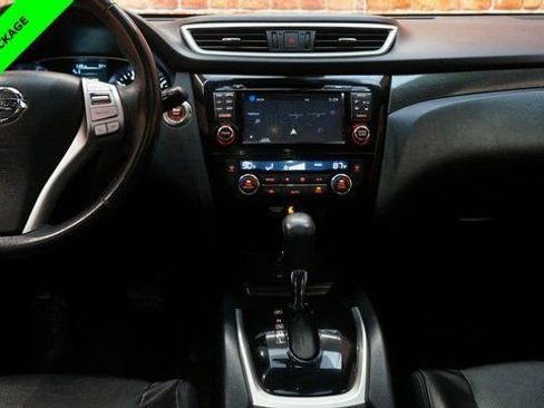 Used 2016 Nissan Rogue SL w/ SL Premium Package image 37
