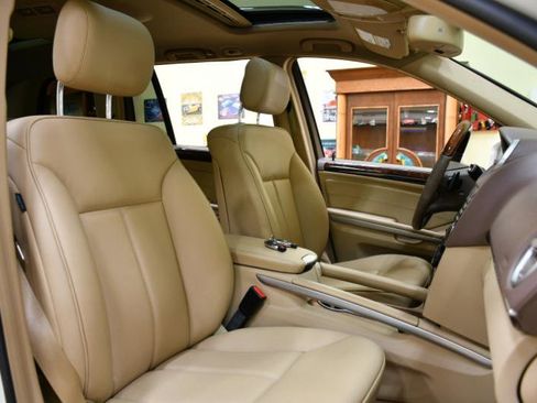 Used 2012 Mercedes-Benz GL 450 4MATIC image 42