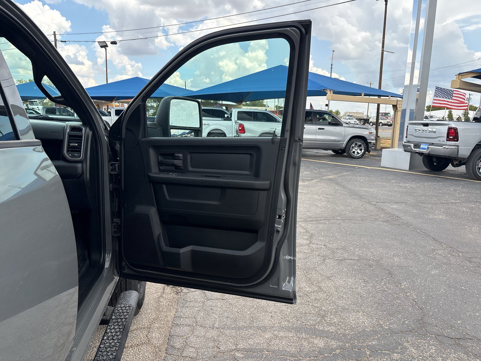New 2027 RAM 3500 Tradesman AWD/4WD image 12