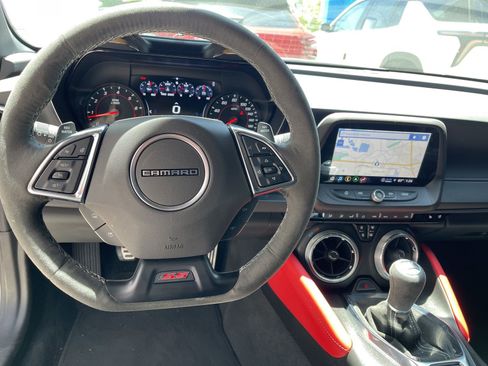 Used 2023 Chevrolet Camaro SS RWD image 6