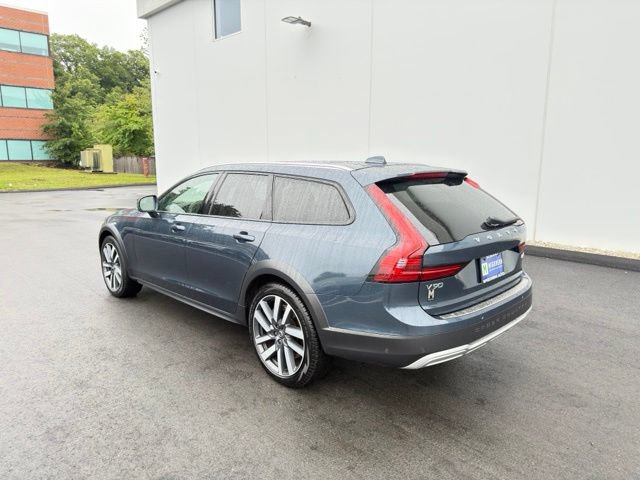 Used 2025 Volvo V90 B6 Cross Country Plus w/ Protection Package Premier AWD/4WD image 9