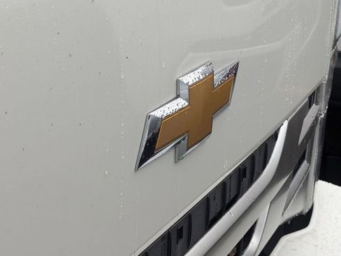 New 2025 Chevrolet Low Cab Forward image 5