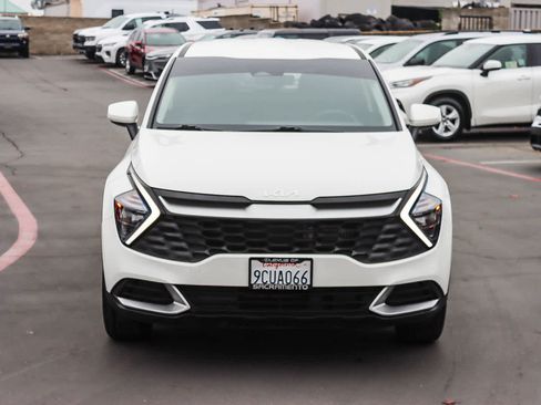 Used 2023 Kia Sportage LX image 6
