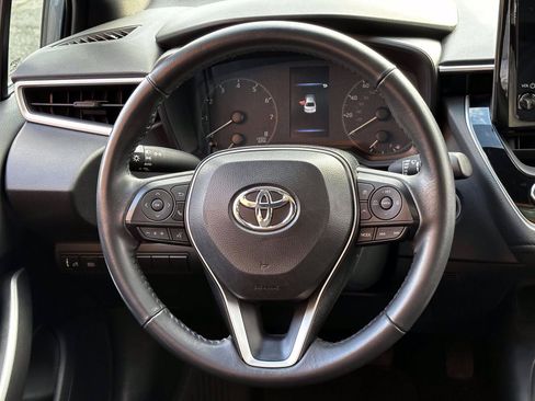 Used 2024 Toyota Corolla SE w/ SE Premium Package FWD image 18