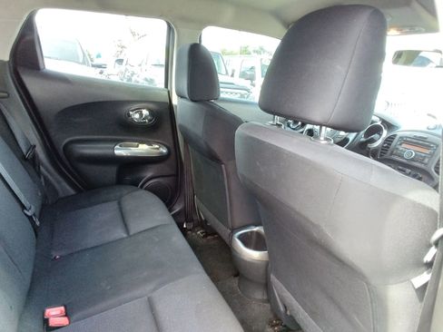Used 2013 Nissan Juke S image 17