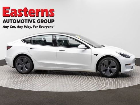Used 2023 Tesla Model 3 Standard Range RWD image 4