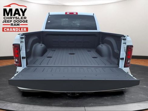 New 2026 RAM 2500 Big Horn AWD/4WD image 9