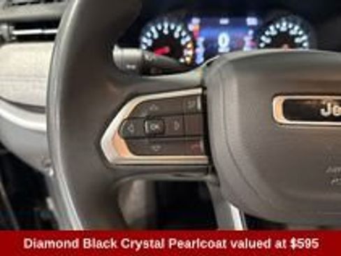 Used 2024 Jeep Compass Latitude AWD/4WD image 3