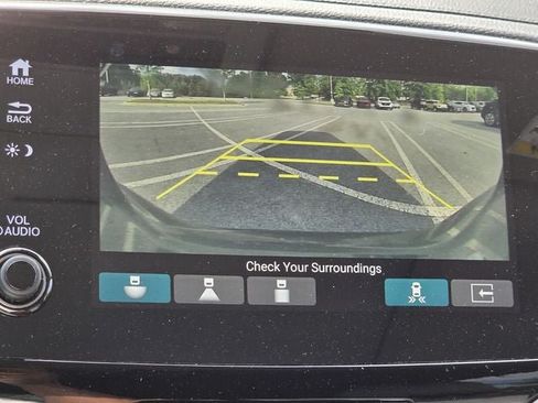 Used 2021 Honda Pilot Touring image 24