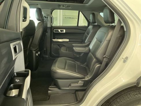 Certified 2023 Ford Explorer XLT w/ Equipment Group 202A AWD/4WD image 27