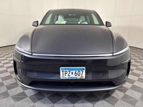 Used 2026 Tesla Model Y Long Range image 11
