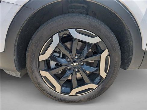 Used 2025 Kia Telluride S image 19