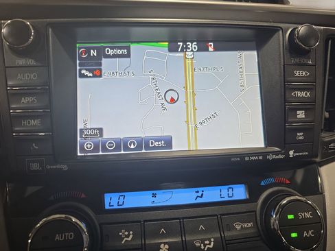 Used 2017 Toyota RAV4 Limited image 22