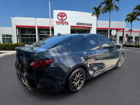 Used 2025 Toyota Camry SE w/ Convenience Package FWD image 12