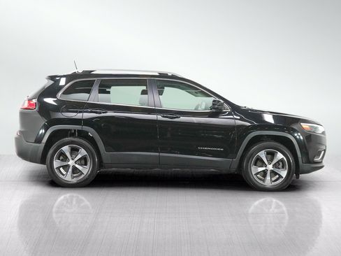 Used 2019 Jeep Cherokee Limited AWD/4WD image 6