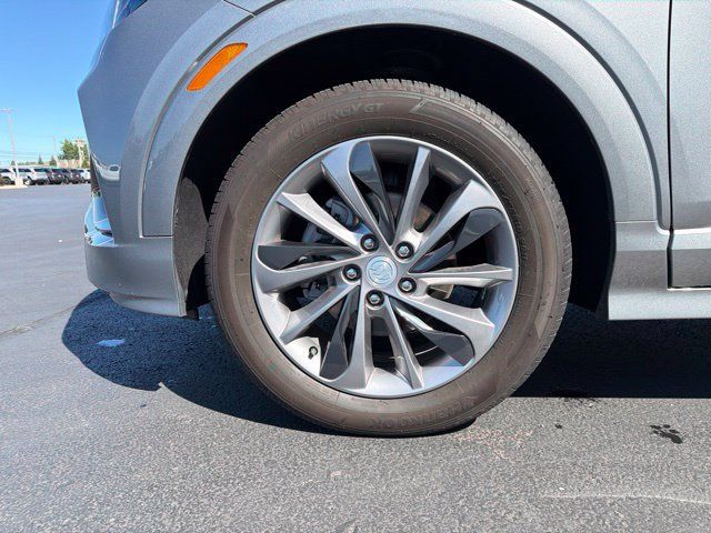 Used 2023 Buick Encore GX Select w/ Sport Touring Package FWD image 11
