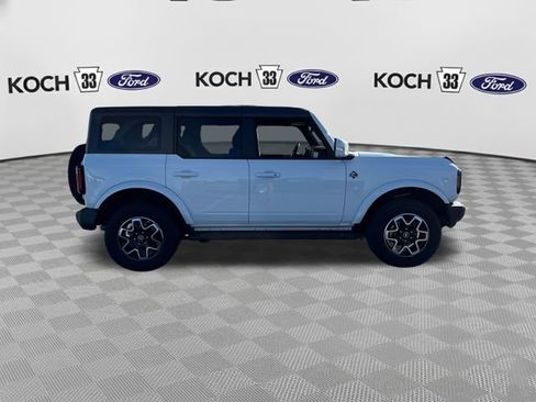 Used 2023 Ford Bronco Outer Banks AWD/4WD image 9