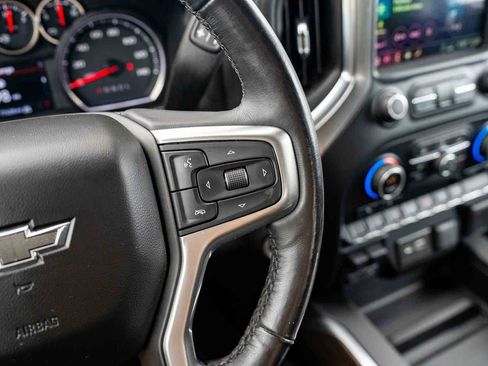 Used 2020 Chevrolet Silverado 1500 RST w/ Texas Edition AWD/4WD image 16