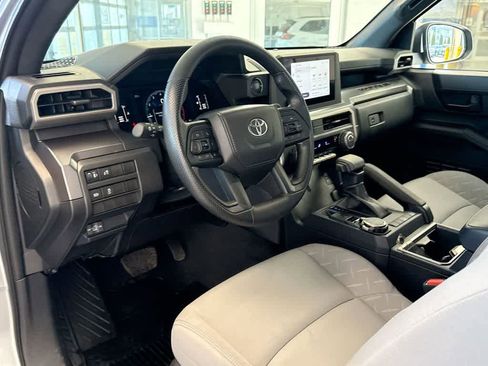 Used 2025 Toyota Tacoma SR5 image 12
