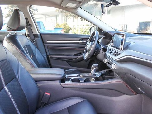 Used 2023 Nissan Altima 2.5 SR image 21