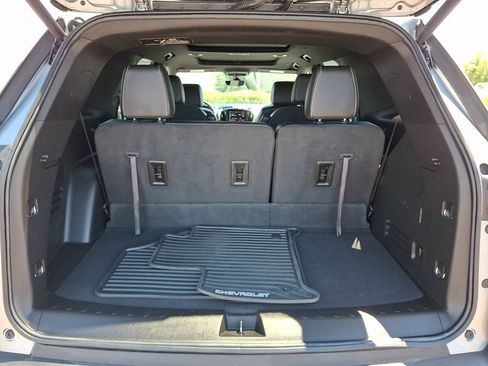 Used 2023 Chevrolet Traverse LT w/ LT Premium Package AWD/4WD image 31