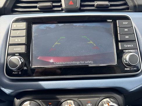 Used 2025 Nissan Versa SV image 18