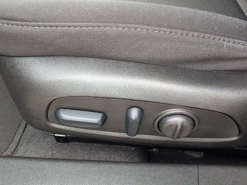 Used 2024 Chevrolet Malibu LT FWD image 13
