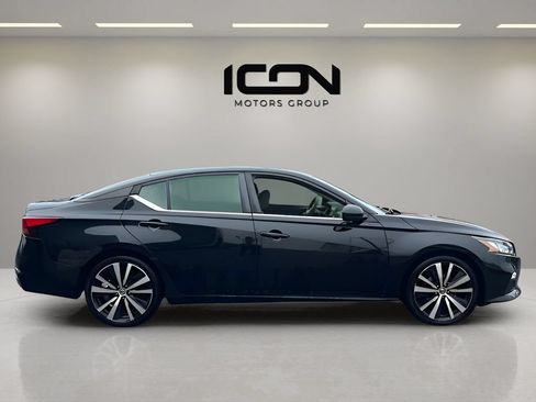 Used 2020 Nissan Altima 2.5 SR FWD image 7